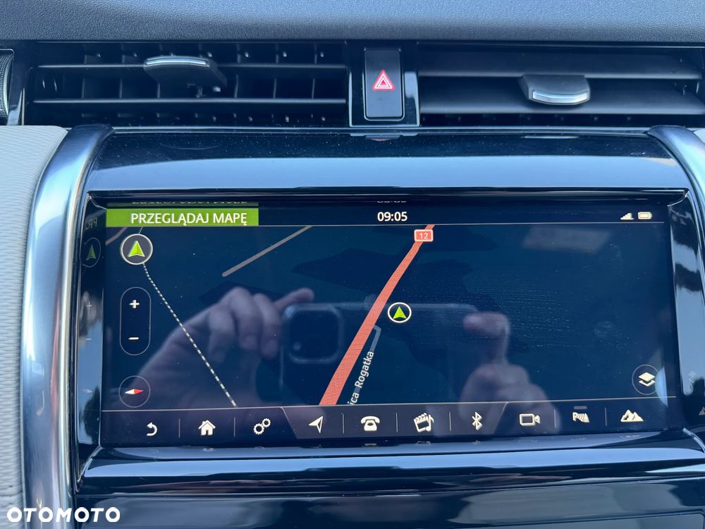 Land Rover Discovery Sport 2.0 D180 R-Dynamic - 23
