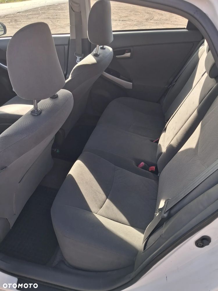 Toyota Prius 1.8 HSD Luna - 14