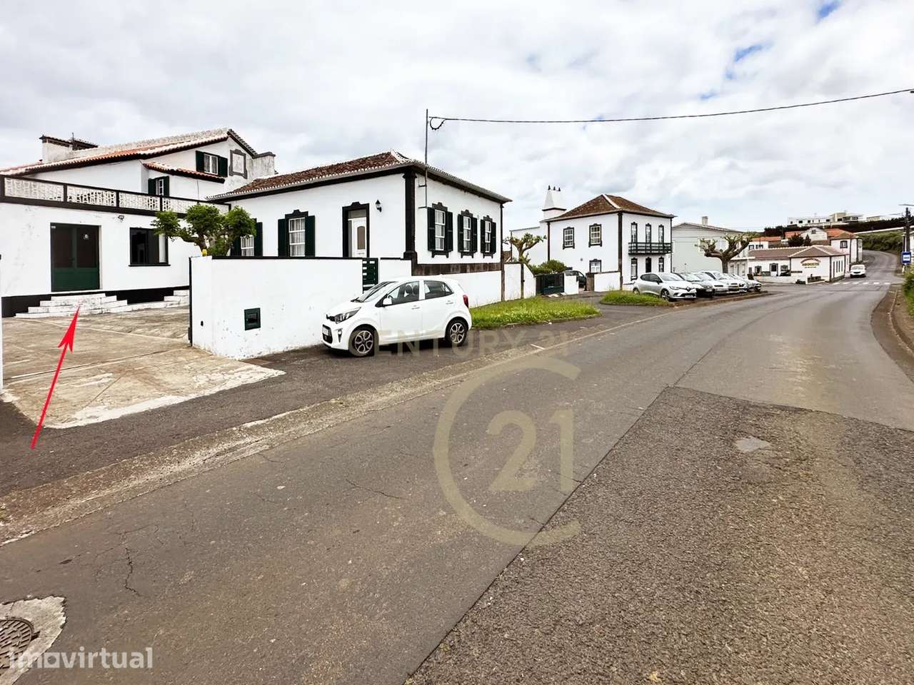Espaço Comercial em Praia da Vitória com Excelente Localização - Grande imagem: 3/9
