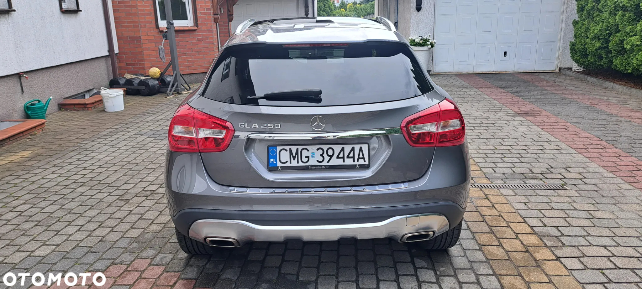 Mercedes-Benz GLA 250 7G-DCT - 13