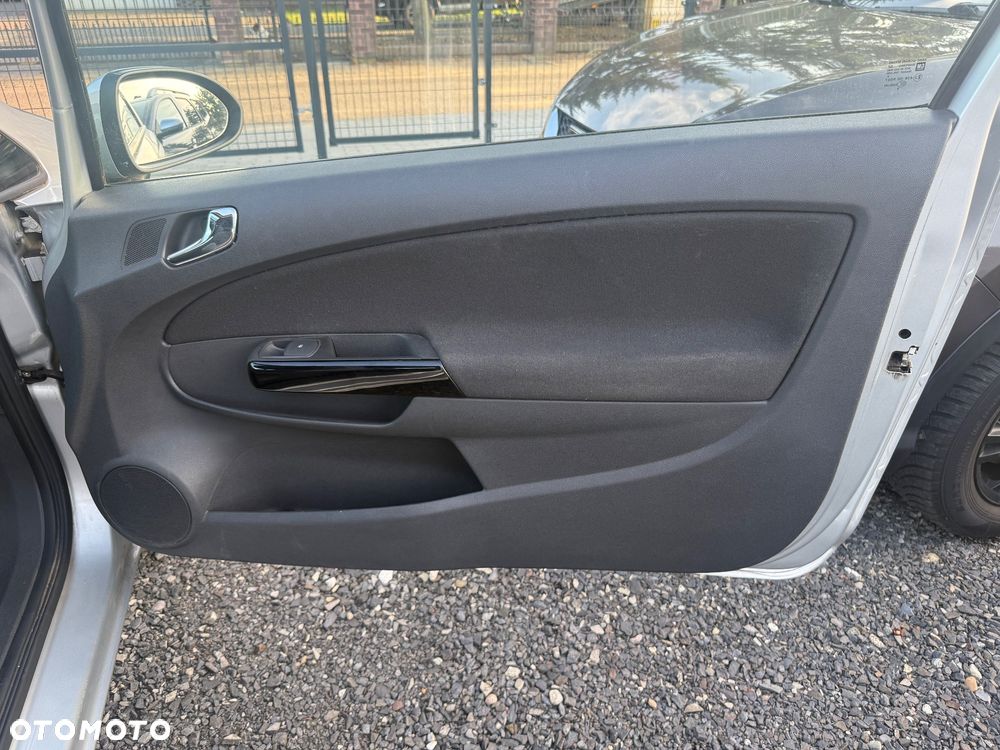 Opel Corsa 1.2 16V Energy - 12