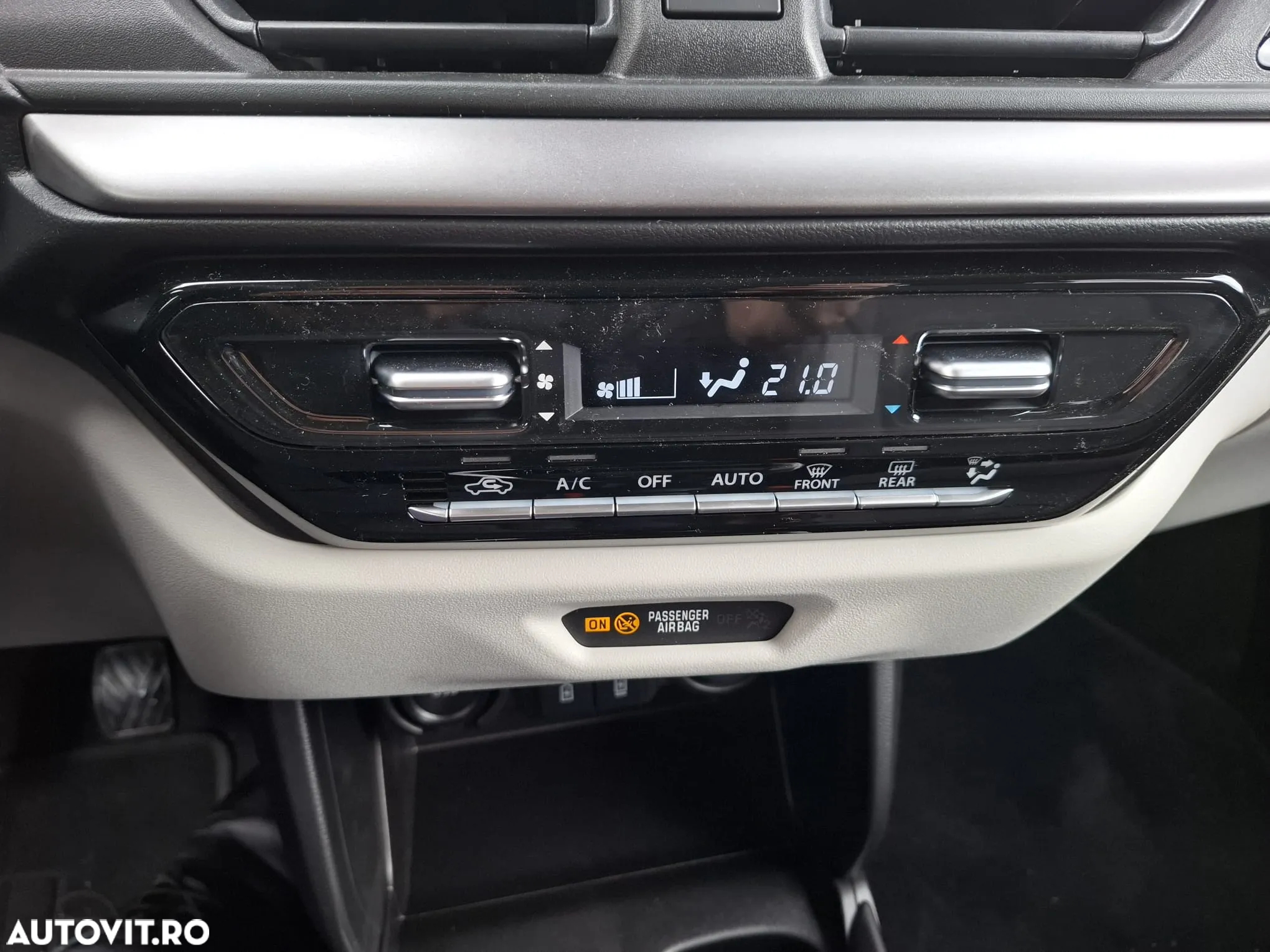 Suzuki Swift 1.2 Dualjet 12V MHEV Spirit - 9