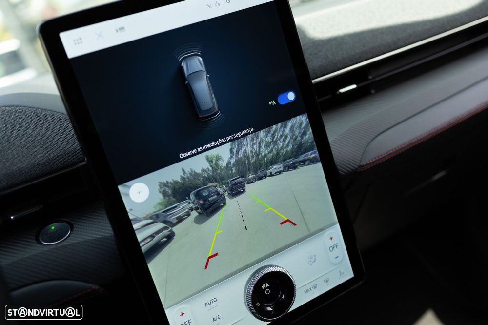 Ford Mustang Mach-E 75.7 kWh Premium AWD - 27