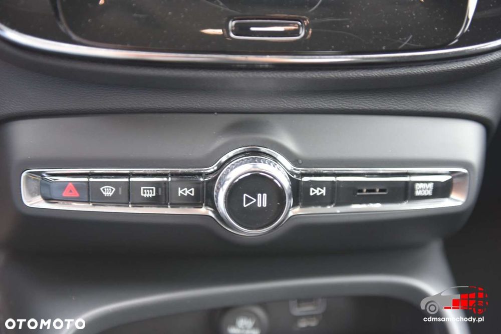 Volvo XC 40 - 33
