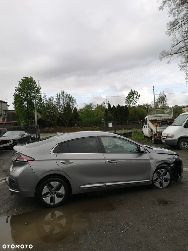 Hyundai IONIQ Hybrid Premium - 10