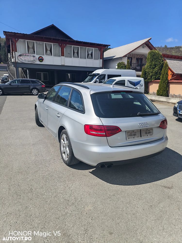 Audi A4 Limuzina - 2