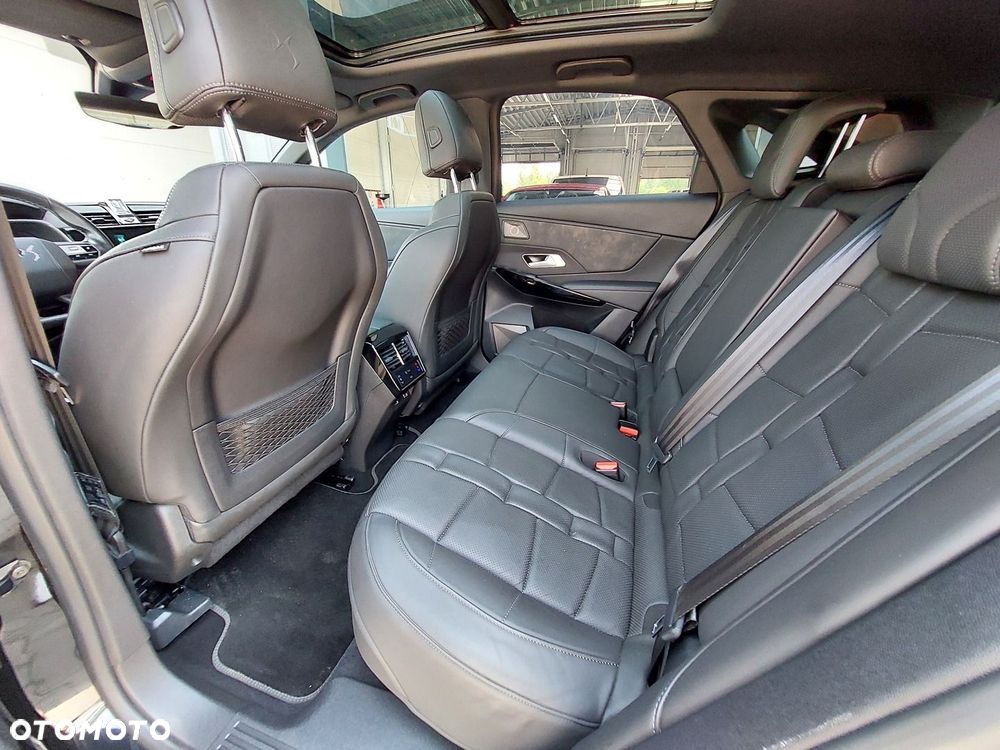 DS Automobiles DS 7 Crossback - 11