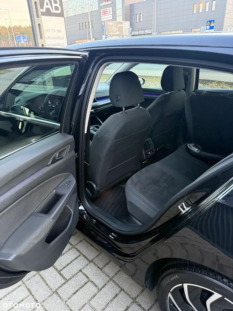 Volkswagen Golf - 16