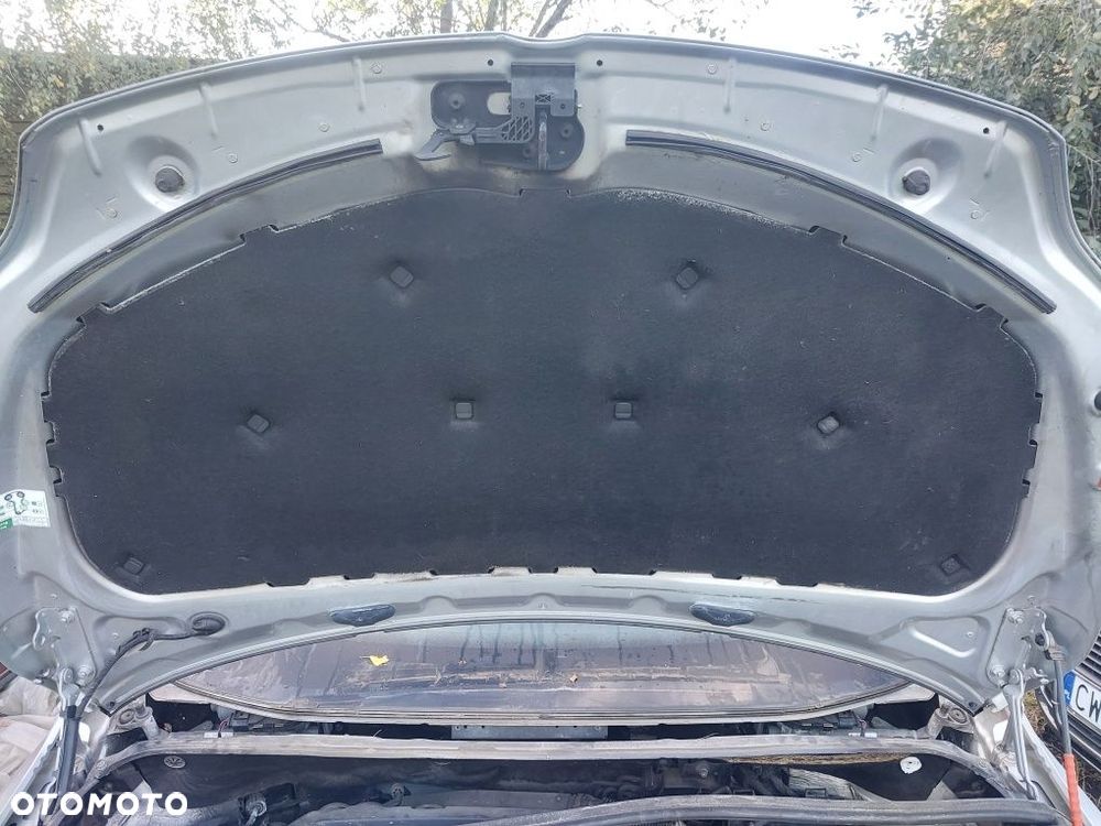Wygłuszenie podbitka maski vw golf v + plus - 2