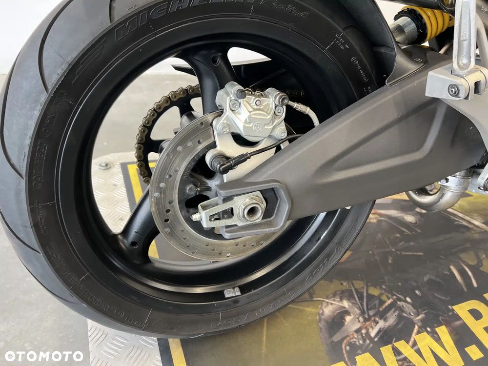 Ducati Monster - 33