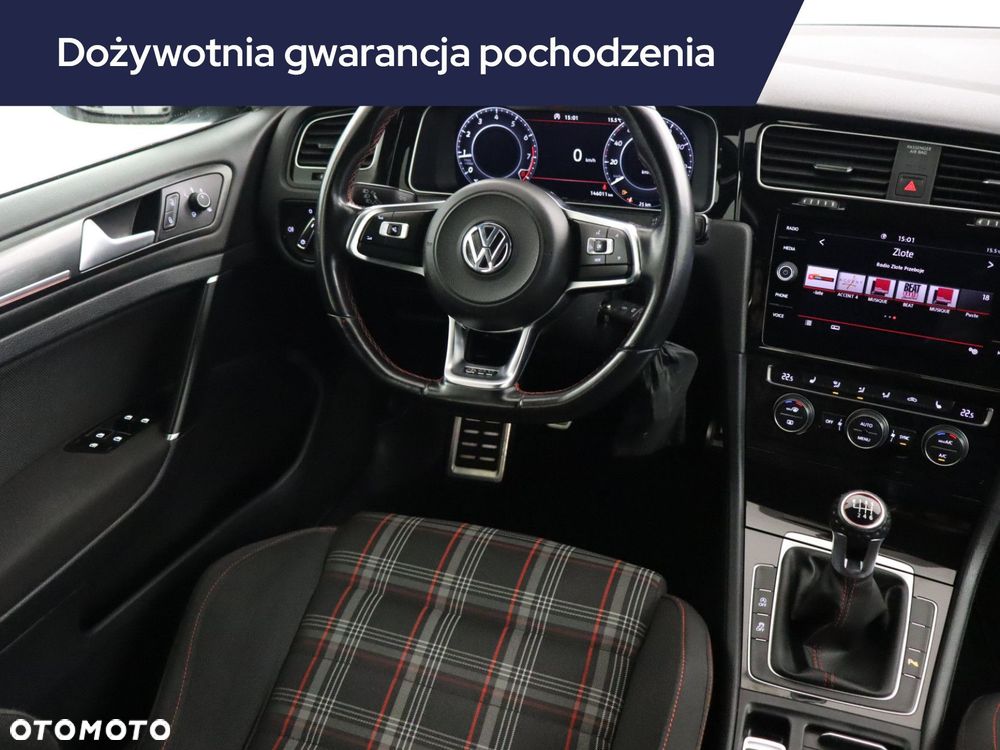 Volkswagen Golf - 9