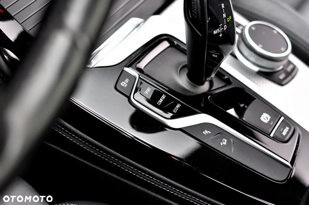 BMW X4 xDrive20i M Sport - 32