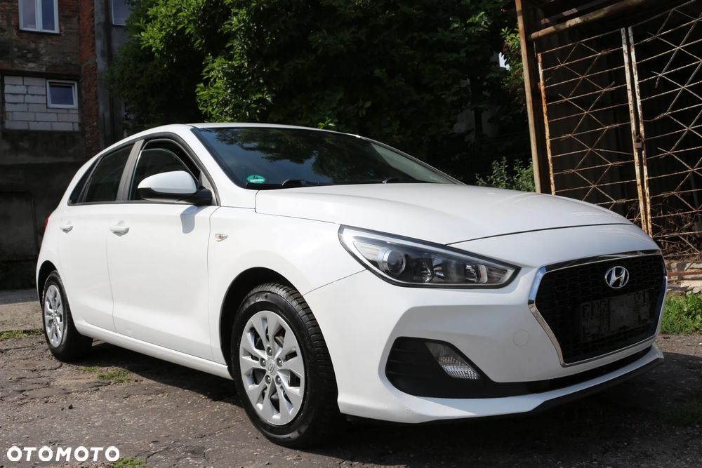 Hyundai i30 blue 1.4 Style - 16
