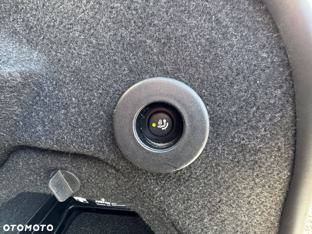 BMW Seria 3 320d Luxury Line - 15