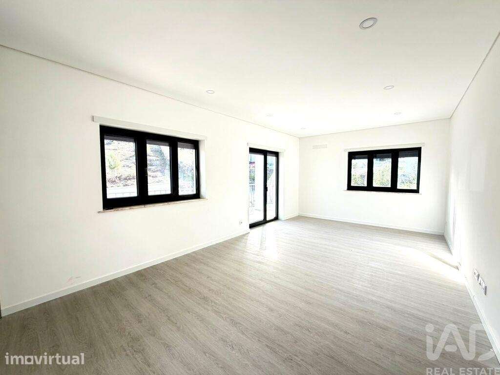 Casa / Villa T6 em Vila Franca de 196 m2 - Grande imagem: 4/15