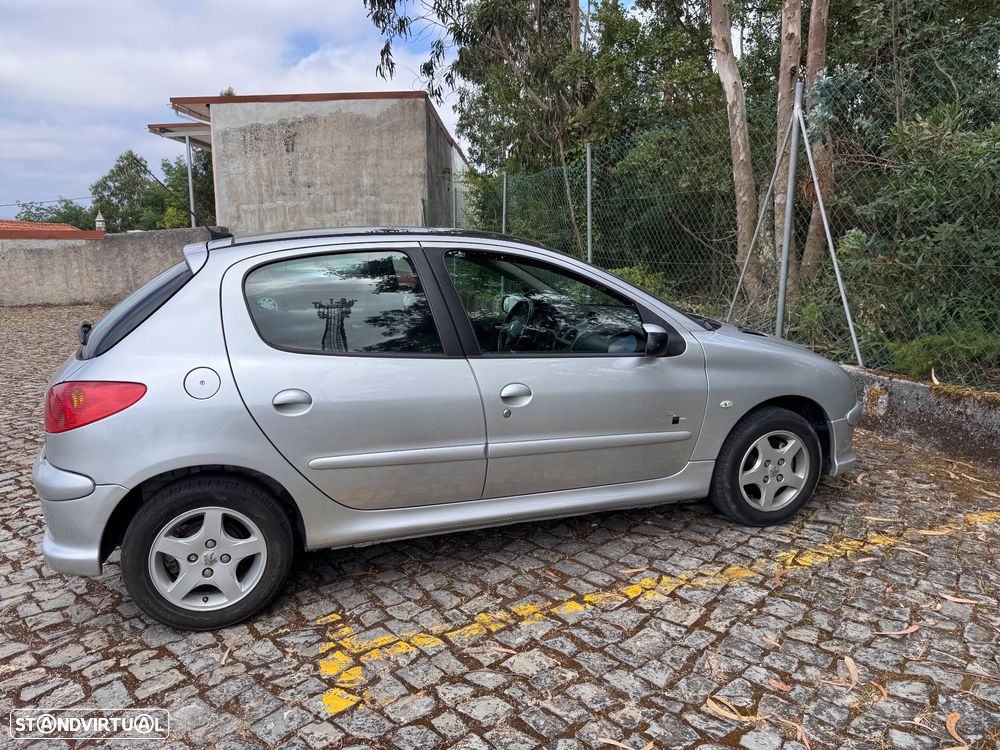 Peugeot 206 1.1 Look II - 3