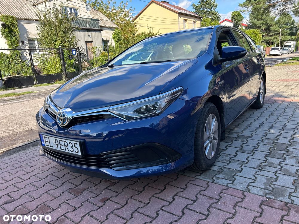 Toyota Auris Hybrid 135 Comfort - 1