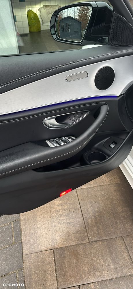 Mercedes-Benz Klasa E 220 d 9G-TRONIC - 13
