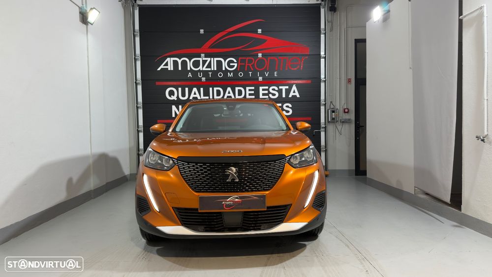 Peugeot 2008 1.2 PureTech Allure EAT8 - 3