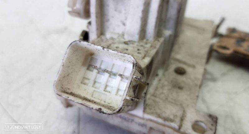 Fecho Porta  Tras Esquerdo Ford Mondeo Iii (B5y) - 2