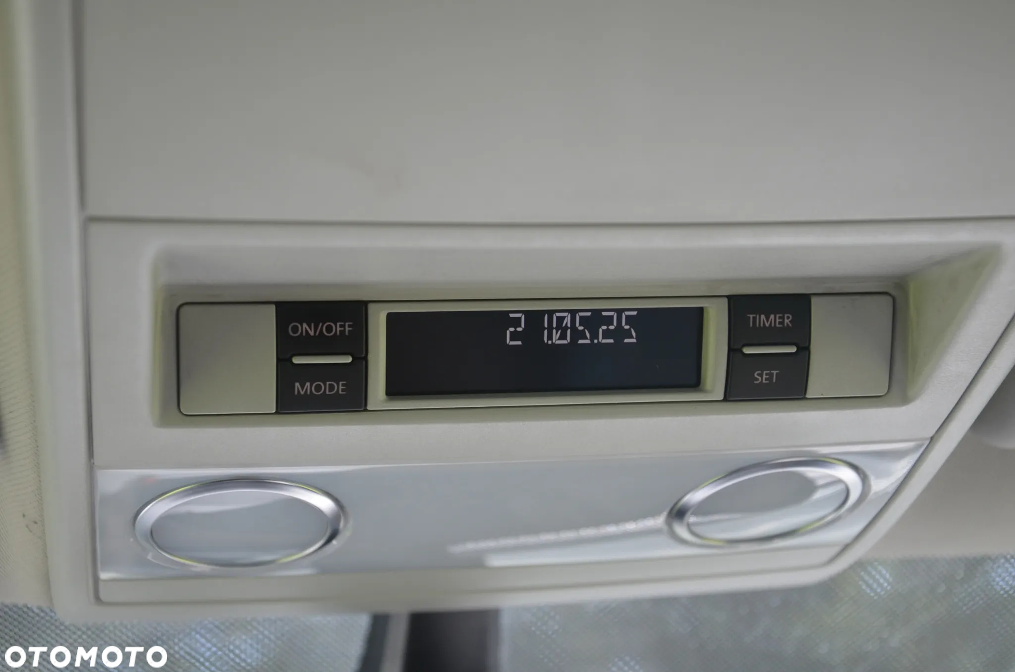 Volkswagen Multivan - 11