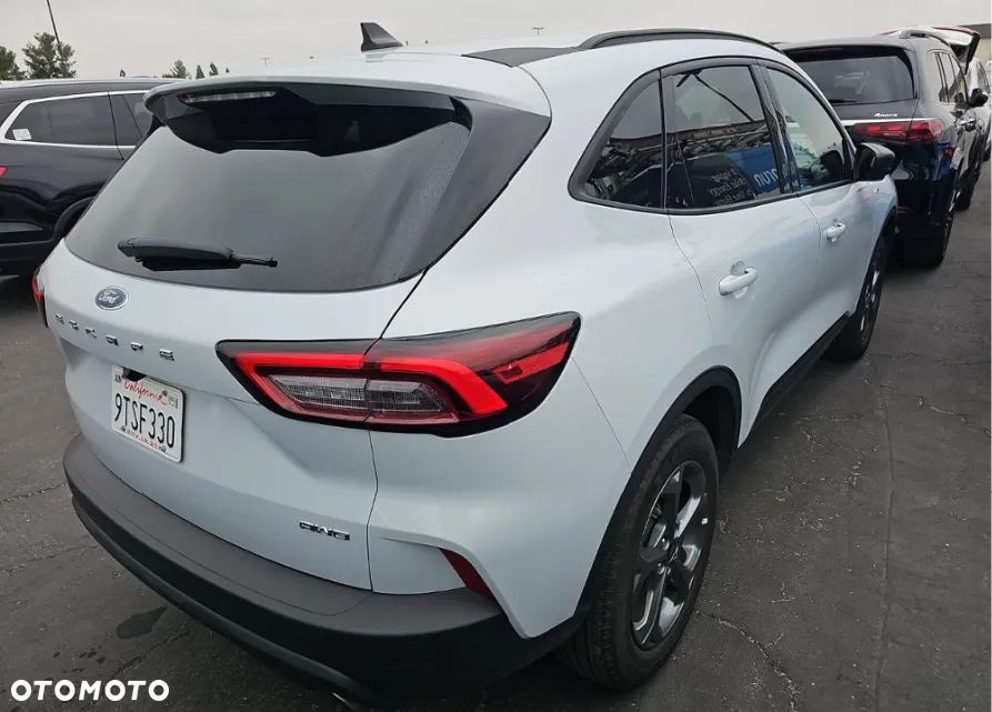 Ford Escape - 4