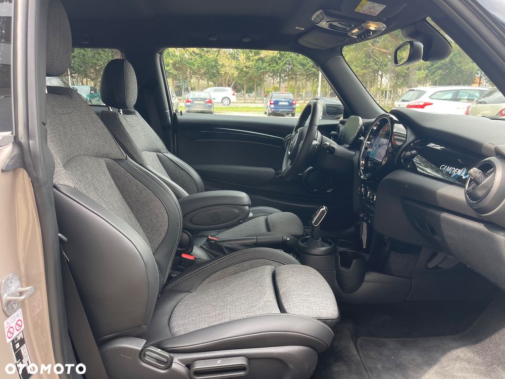 MINI Cooper Standard - 21