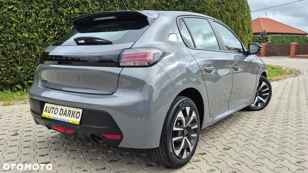 Peugeot 208 - 32