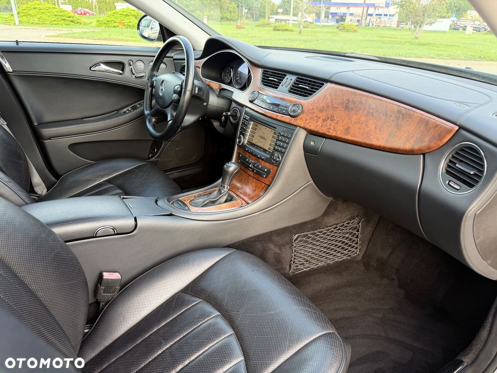 Mercedes-Benz CLS 350 - 19