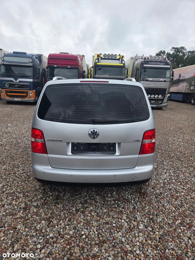 Volkswagen Touran 1.6 FSI Automatik Goal - 6