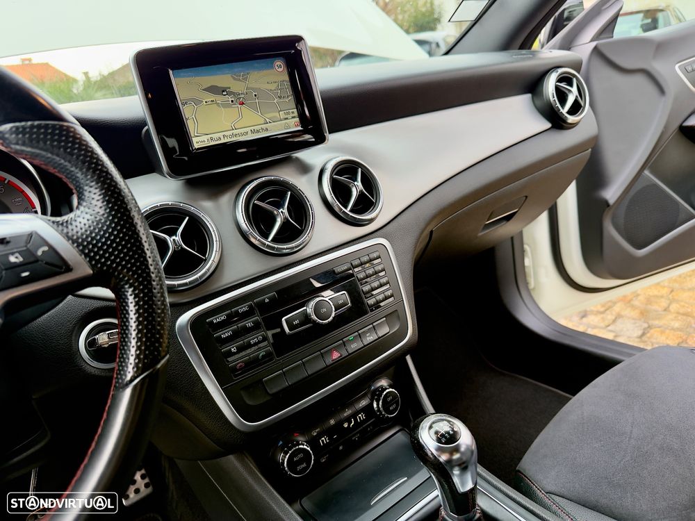 Mercedes-Benz CLA 200 CDI AMG Line - 45