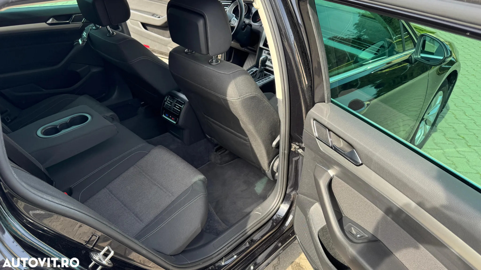 Volkswagen Passat Variant 2.0 TDI DSG (BlueMotion Technology) Comfortline - 22