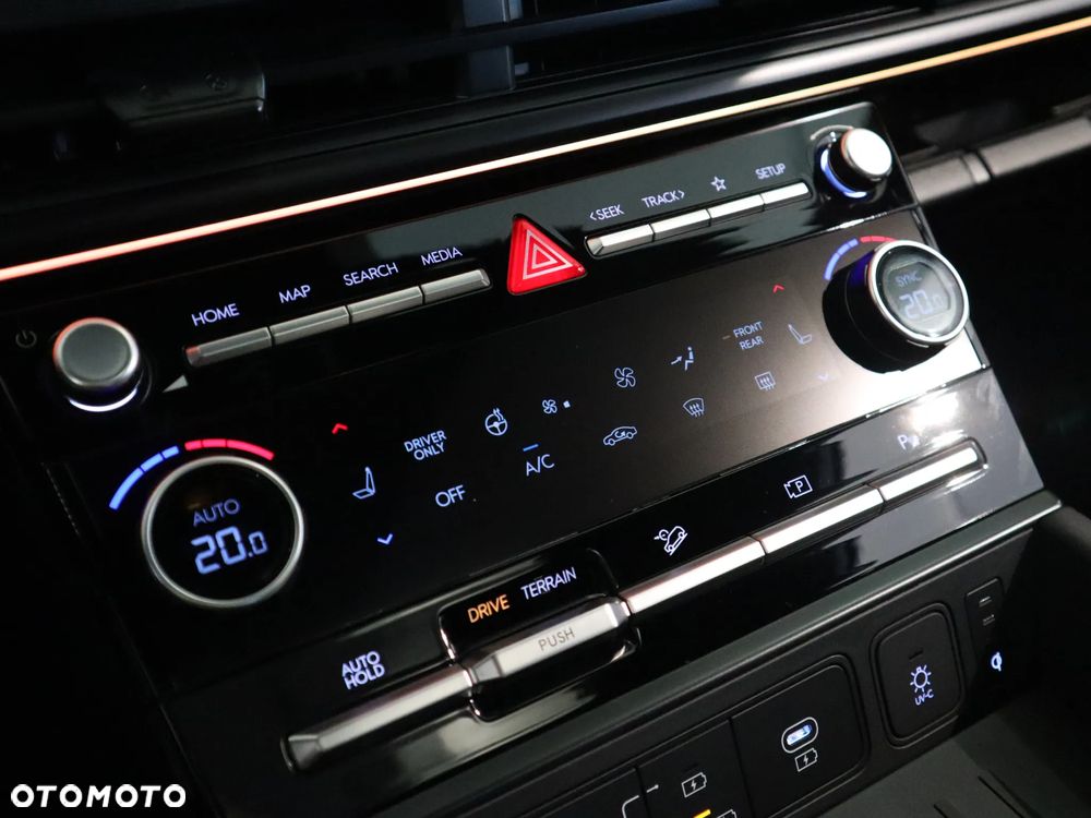 Hyundai Santa Fe 1.6 T-GDI HEV Calligraphy 4WD 6os - 21