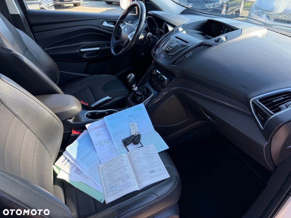 Ford Kuga 2.0 TDCi 4x4 Titanium - 15