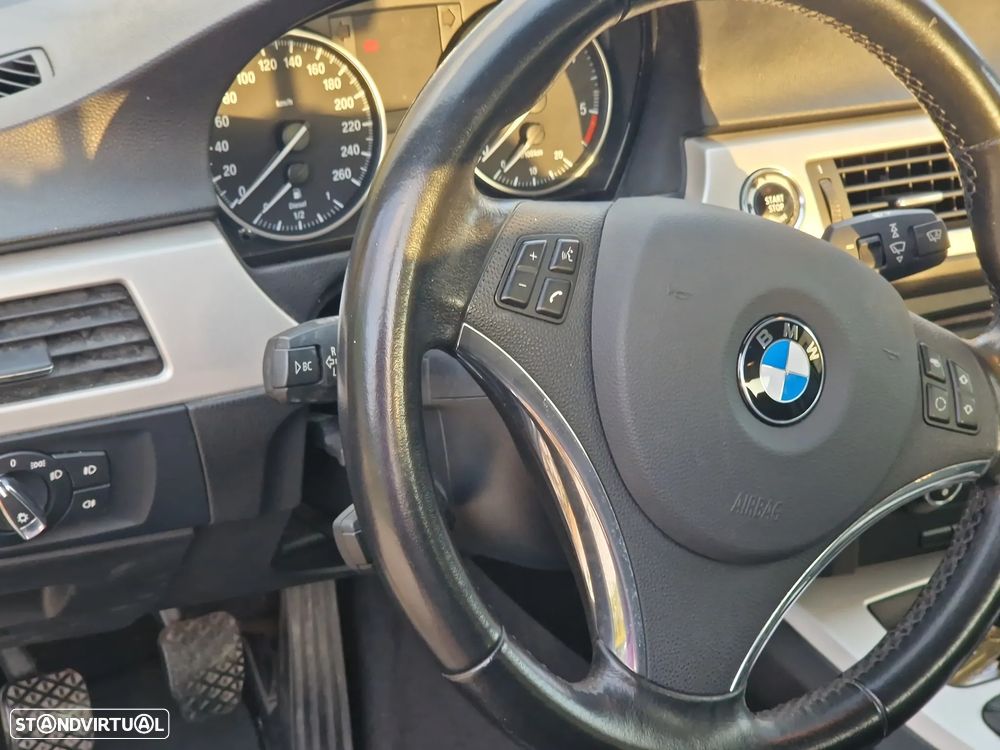 BMW 320 d Coupe - 18