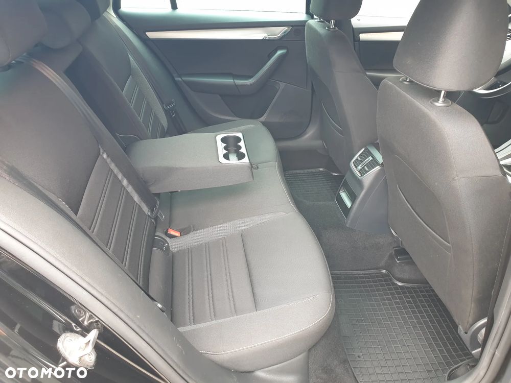 Skoda Octavia - 15