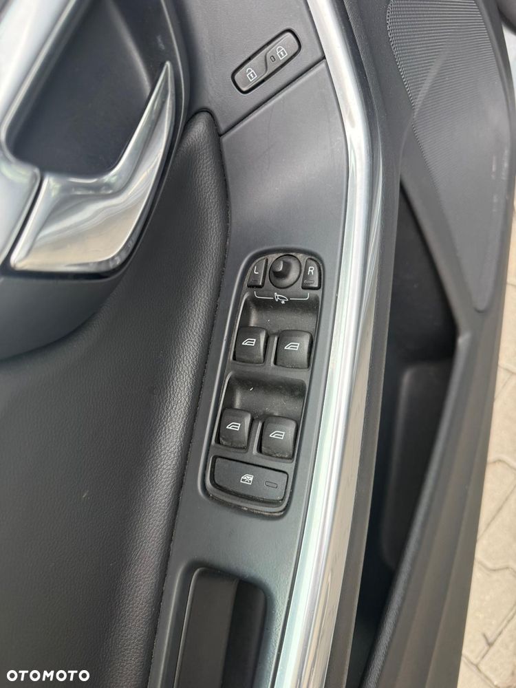 Volvo V60 D3 Drive-E Summum - 22