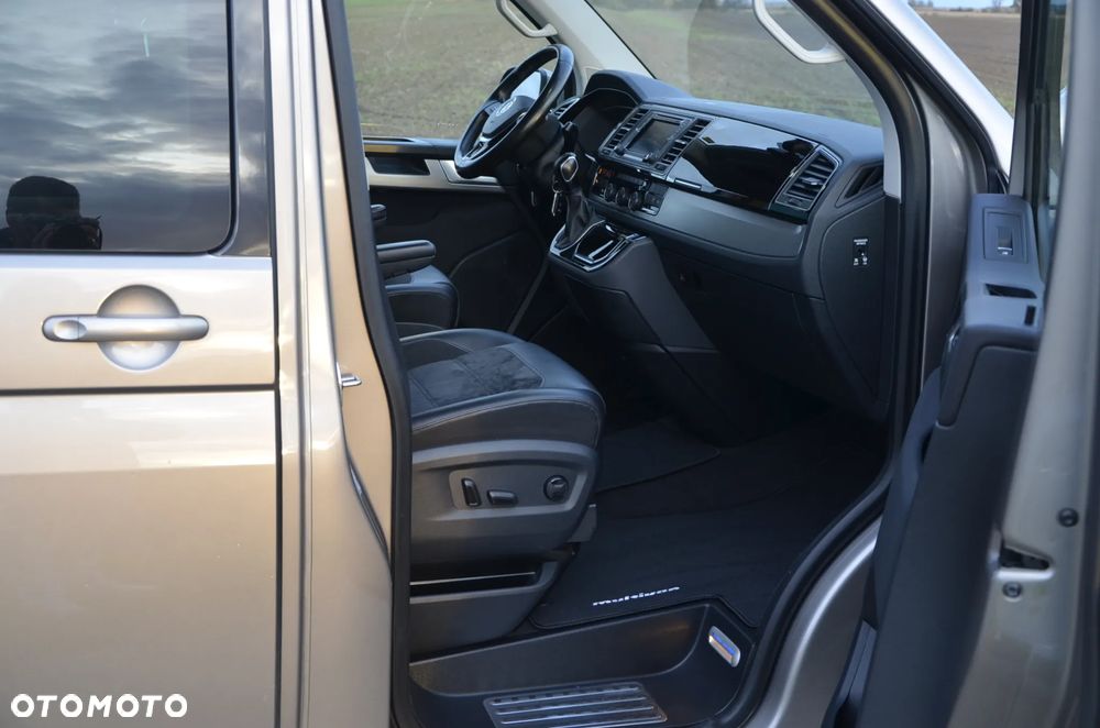 Volkswagen Multivan - 23