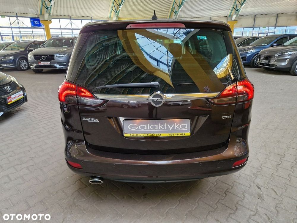 Opel Zafira - 9