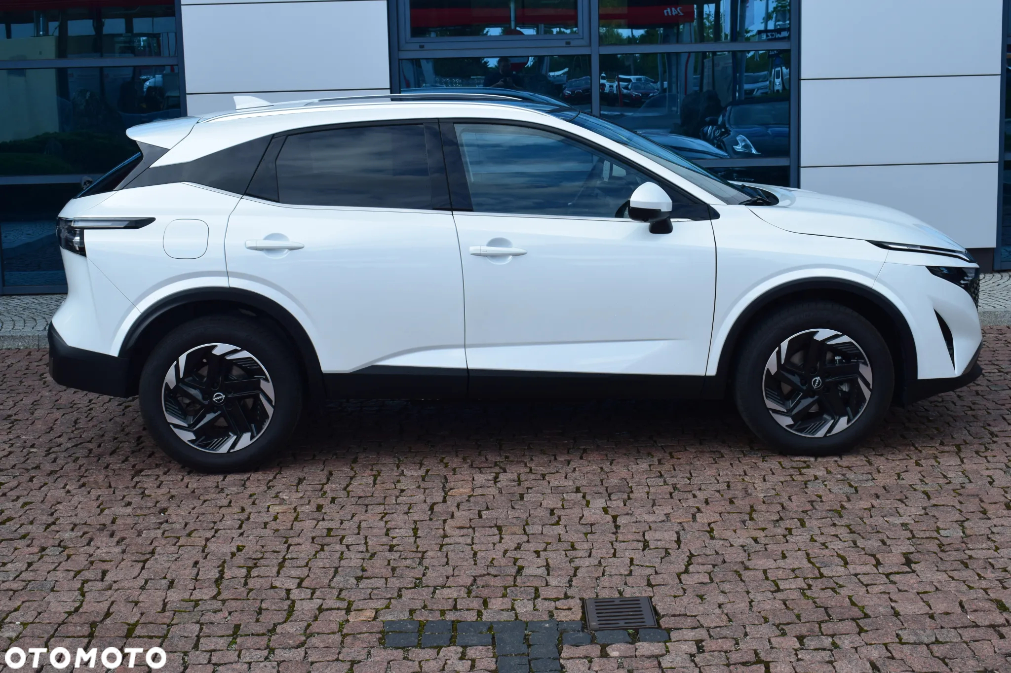 Nissan Qashqai 1.3 DIG-T mHEV N-Connecta Xtronic - 2
