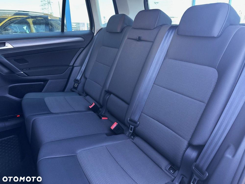 Volkswagen Golf Sportsvan - 23