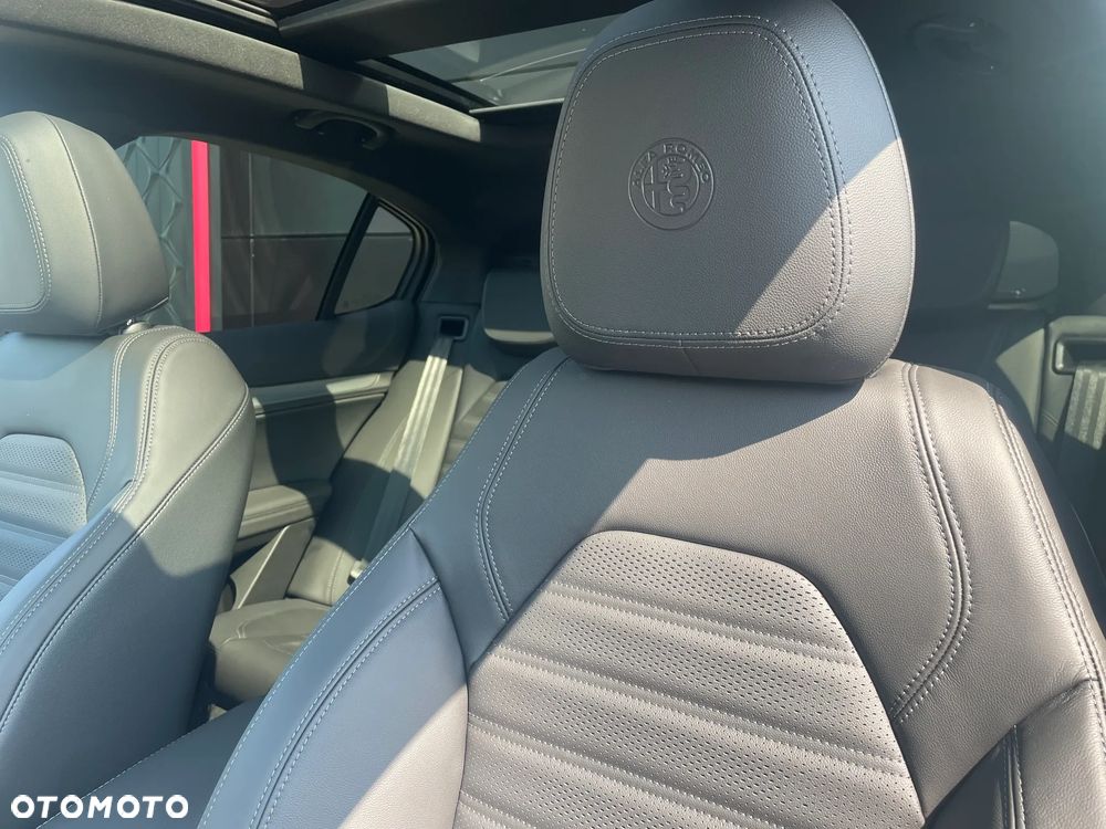 Alfa Romeo Stelvio 2.2 JTDM Sprint Q4 - 10