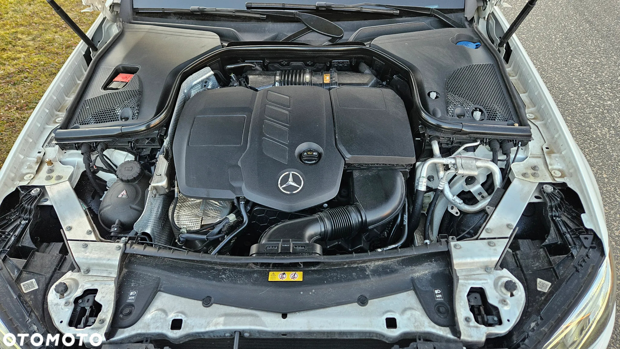 Mercedes-Benz Klasa E 220 d 4-Matic Business Edition 9G-TRONIC - 20