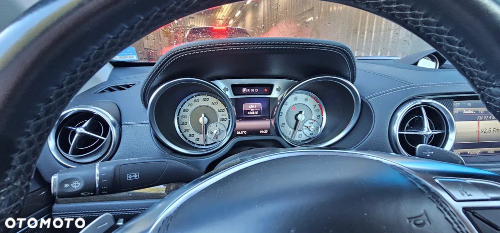 Mercedes-Benz SL - 28