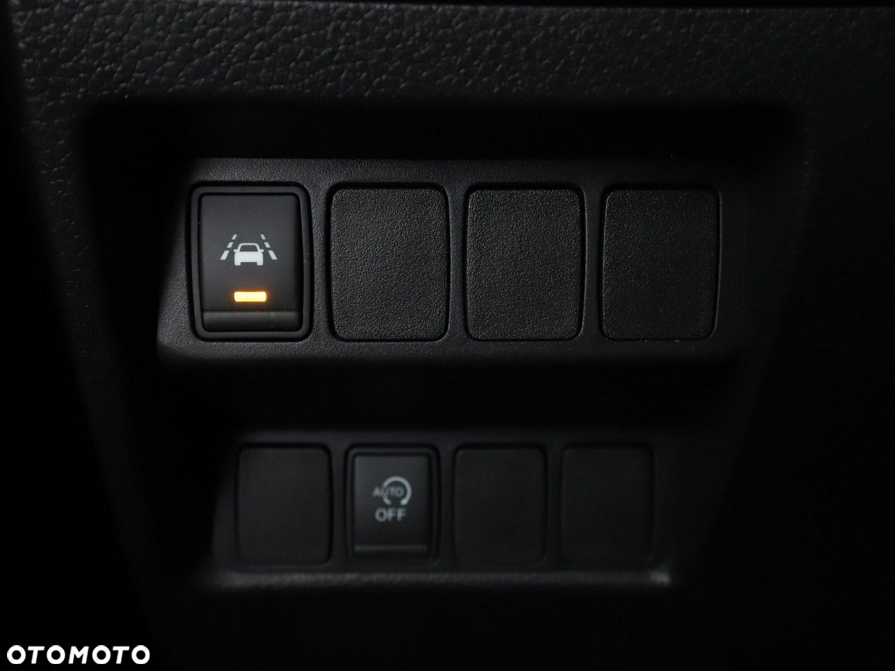 Nissan Qashqai 1.2 DIG-T N-Connecta - 32