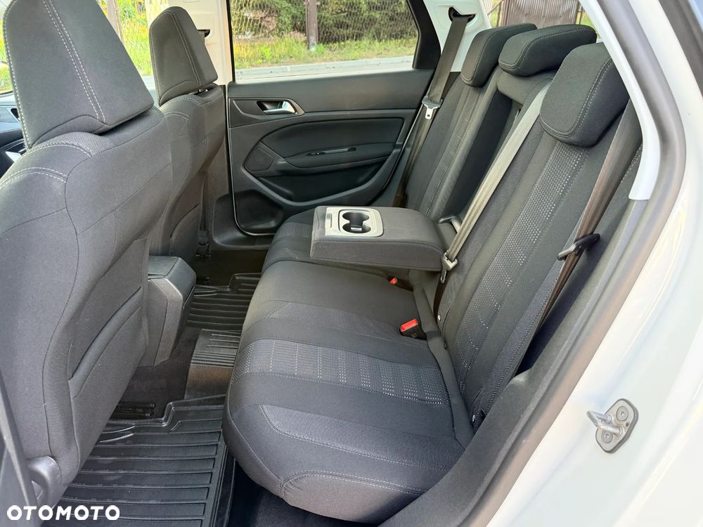 Peugeot 308 2016