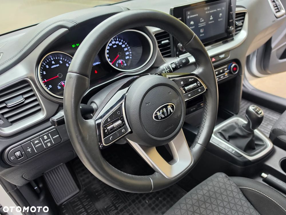 Kia Ceed 1.0 T-GDI M - 23