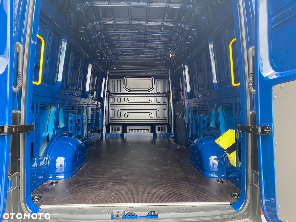 Volkswagen Crafter - 8