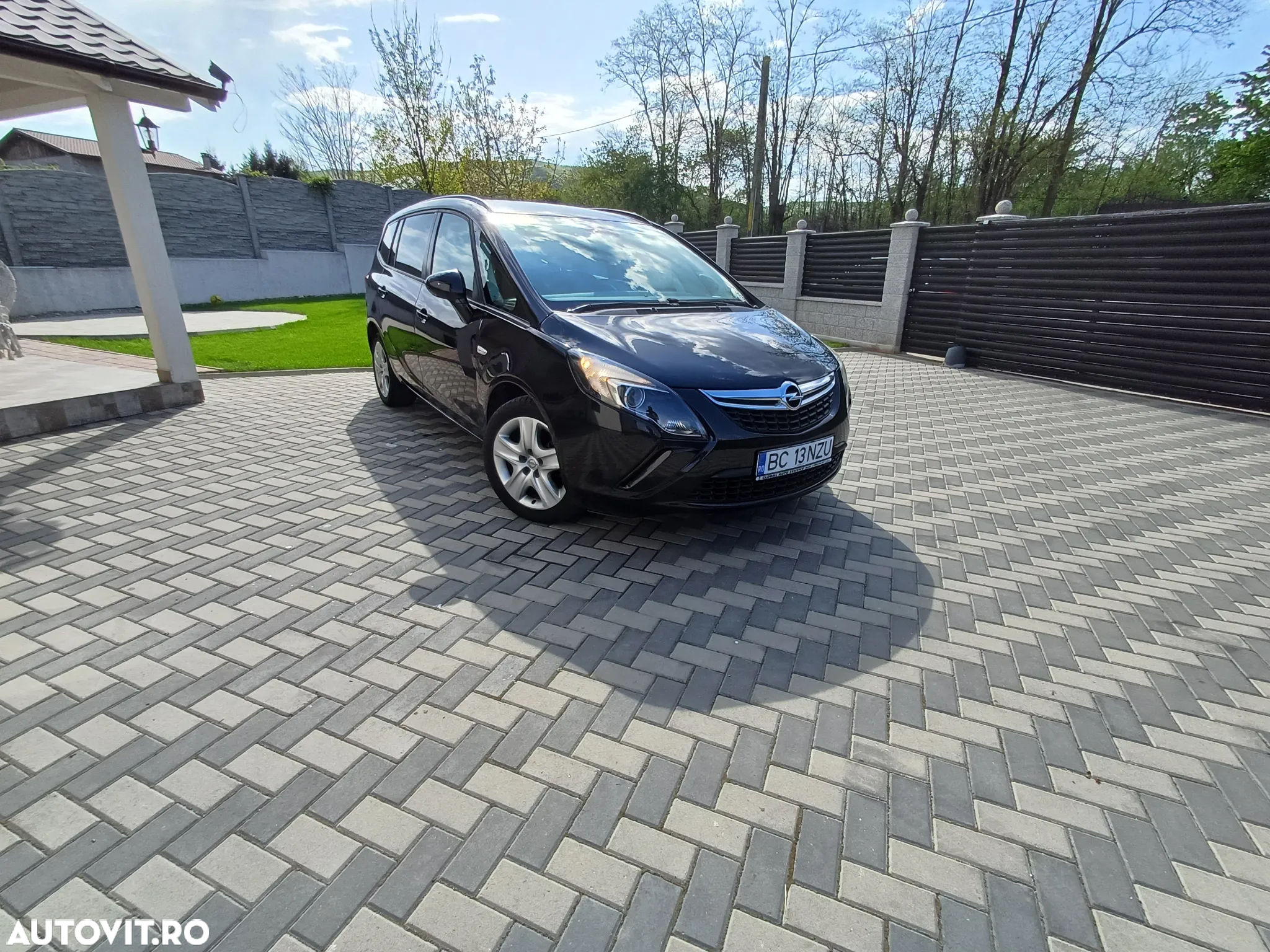 Opel Zafira 2.0 D (CDTI) Automatik Business Edition - 2