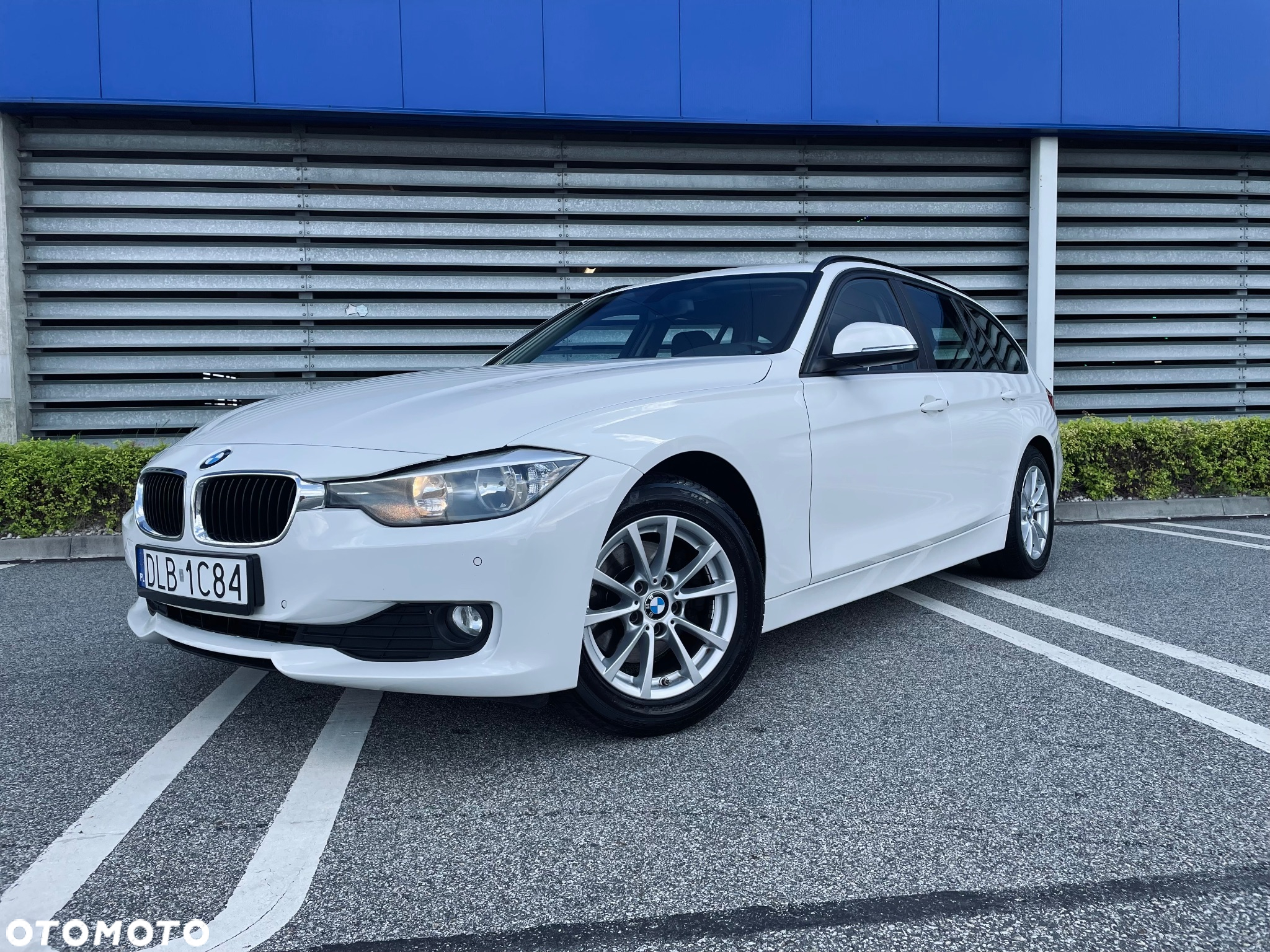 BMW Seria 3 320d Touring - 3